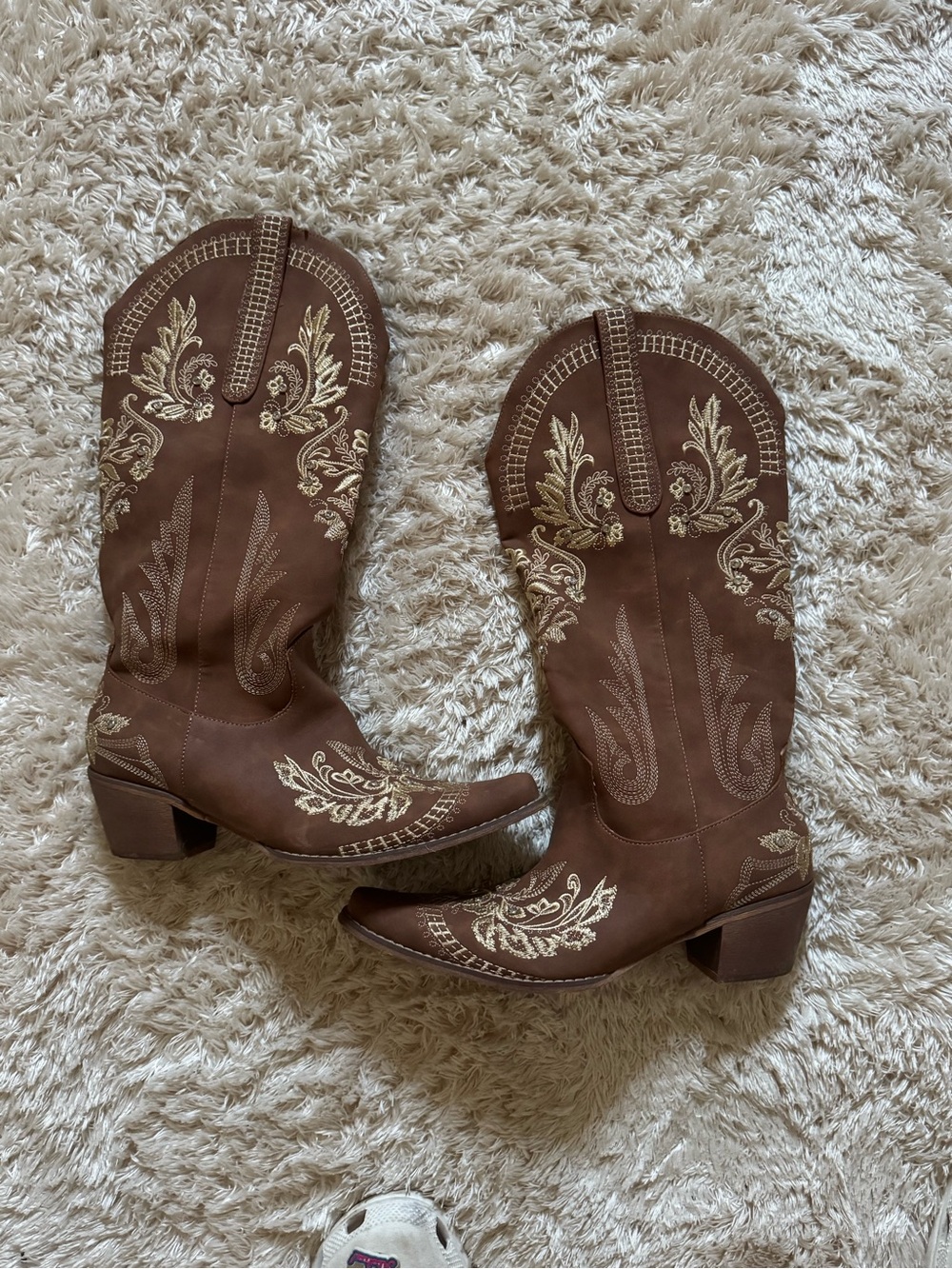 Embroidered Brown Women's Cowgirl Heeled Boots